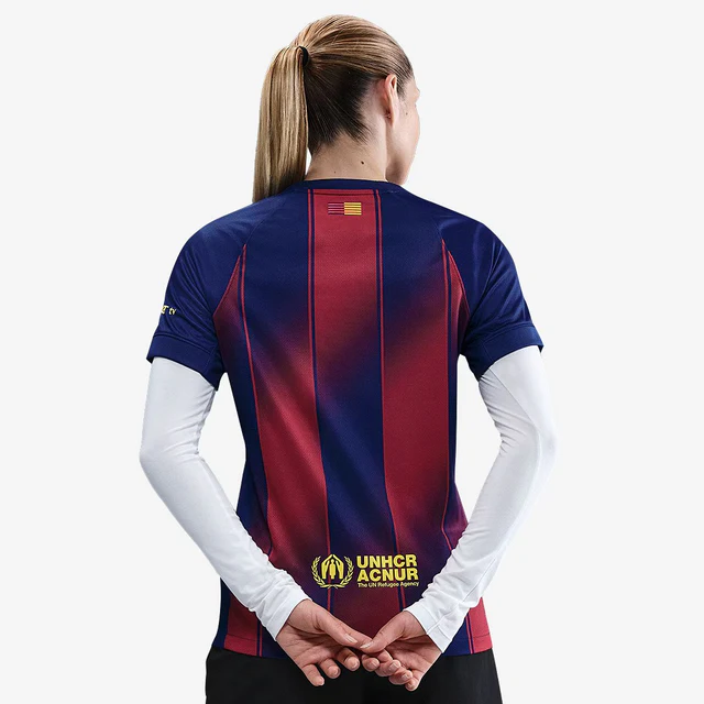 Camisa Feminina Barcelona I - 2025/26 Azul e Vermelha