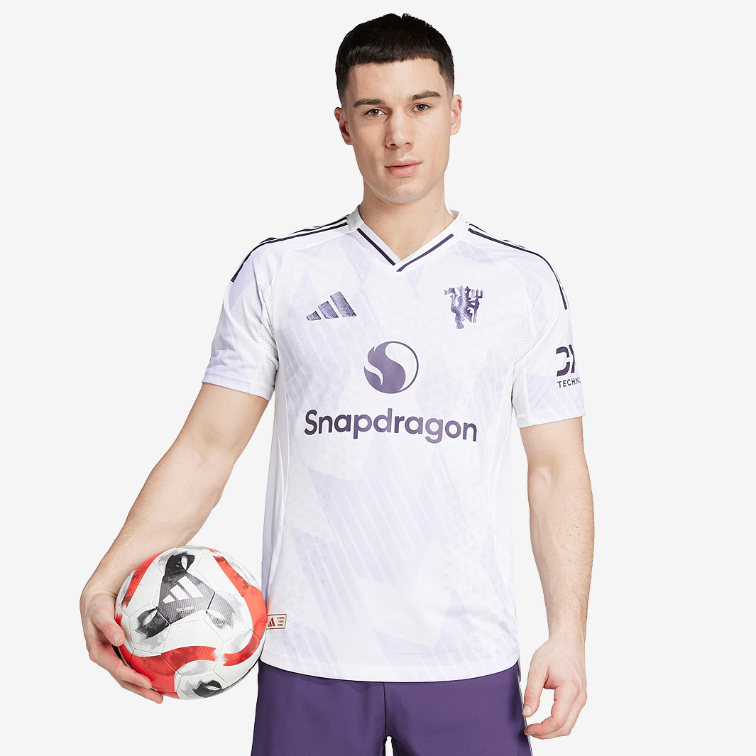 Camisa Versão Jogador Manchester United II - 2025/26 Roxa