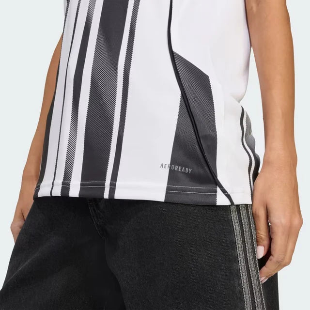 Camisa Feminina Juventus I - 2025/26 Preta e Branca