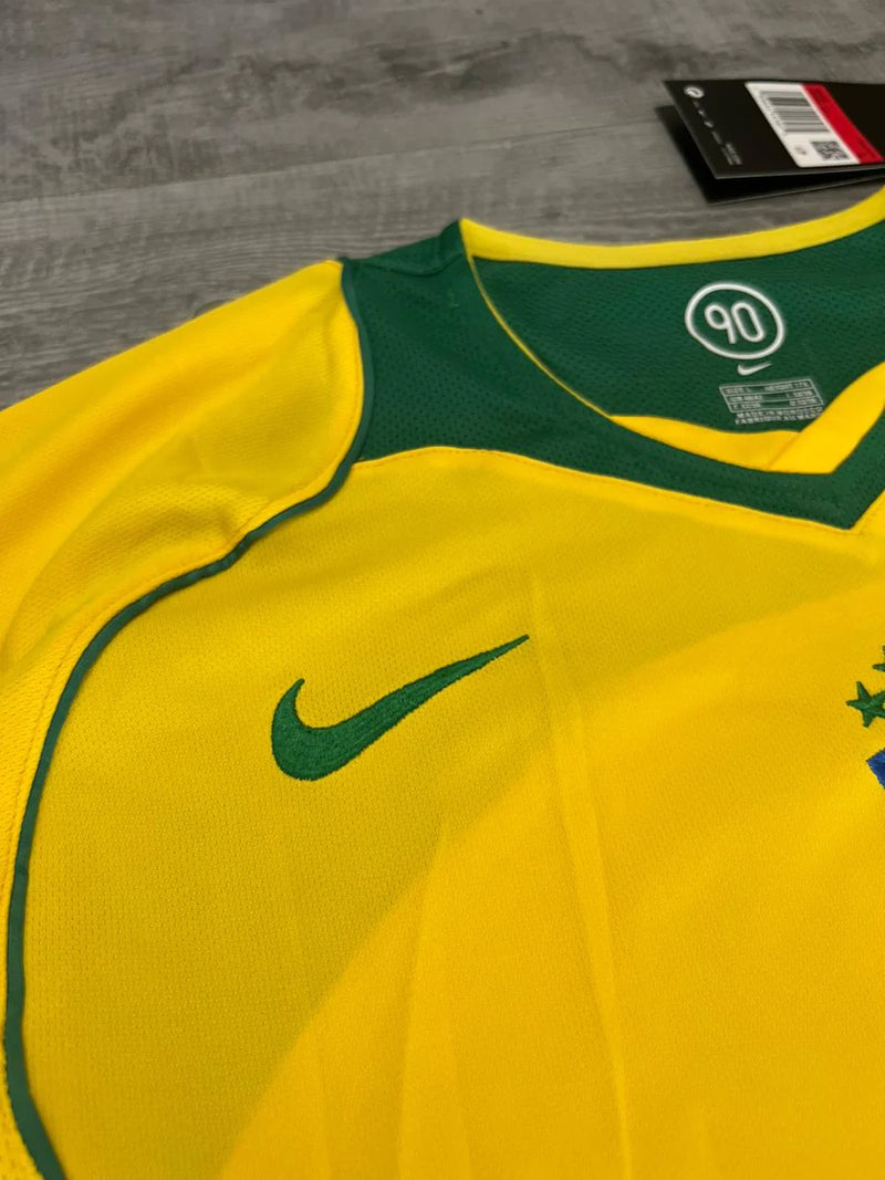 Camisa Nike Brasil I - 2004/06 Retrô