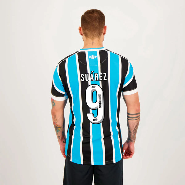 Camisa Umbro Grêmio I - 2023/24 - Suárez (9)