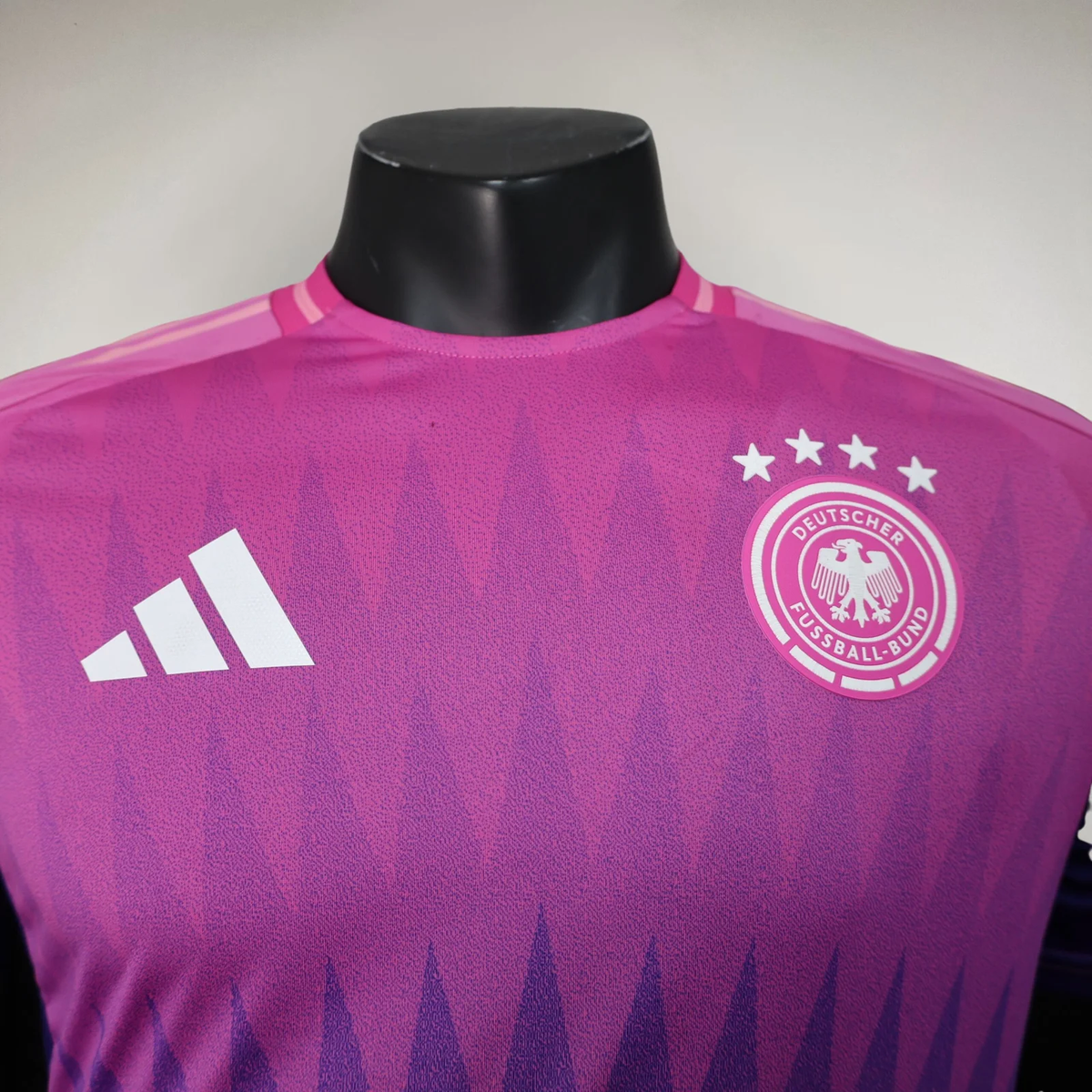 Camisa Jogador Alemanha II - 2024/25 Rosa