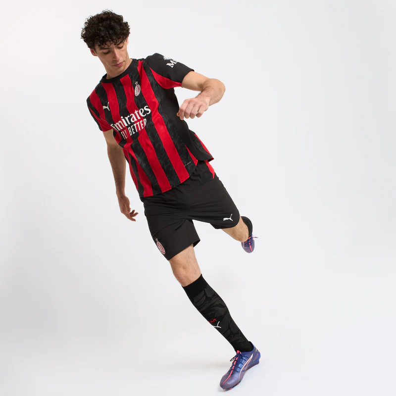Camisa Milan I - 2025/26 Preta e Vermelha